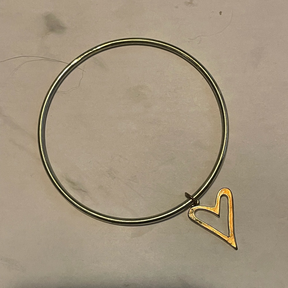 Heart charm bangle - Picture 3 of 3